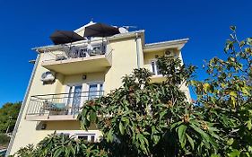 Villa Neda